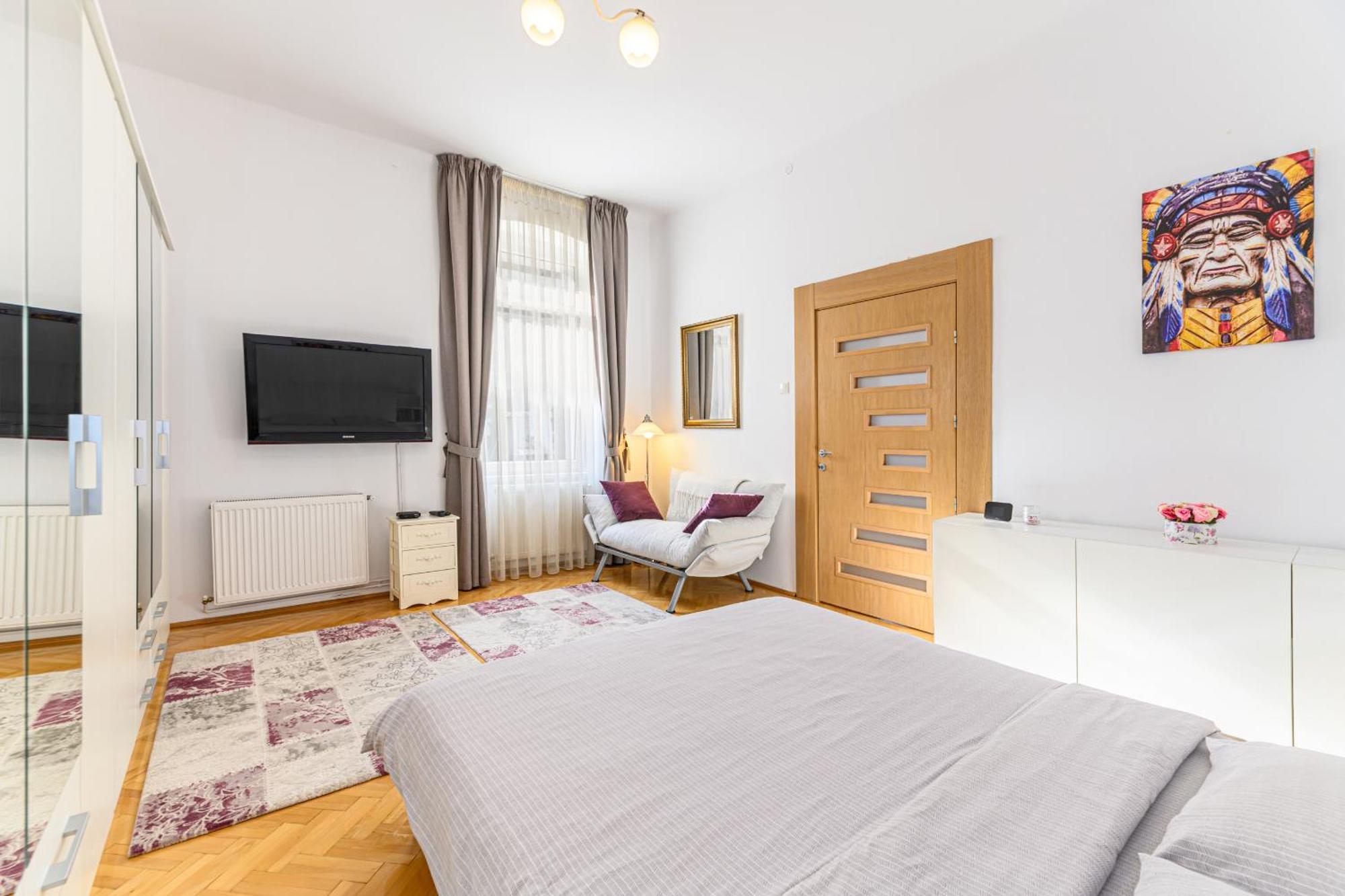 Brasov Centrul Vechi - 67Sqm - 2Min To Counsel Square Apartment Ngoại thất bức ảnh