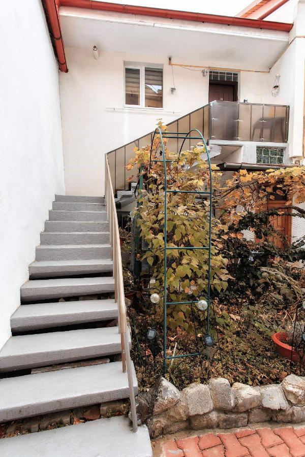 Brasov Centrul Vechi - 67Sqm - 2Min To Counsel Square Apartment Ngoại thất bức ảnh